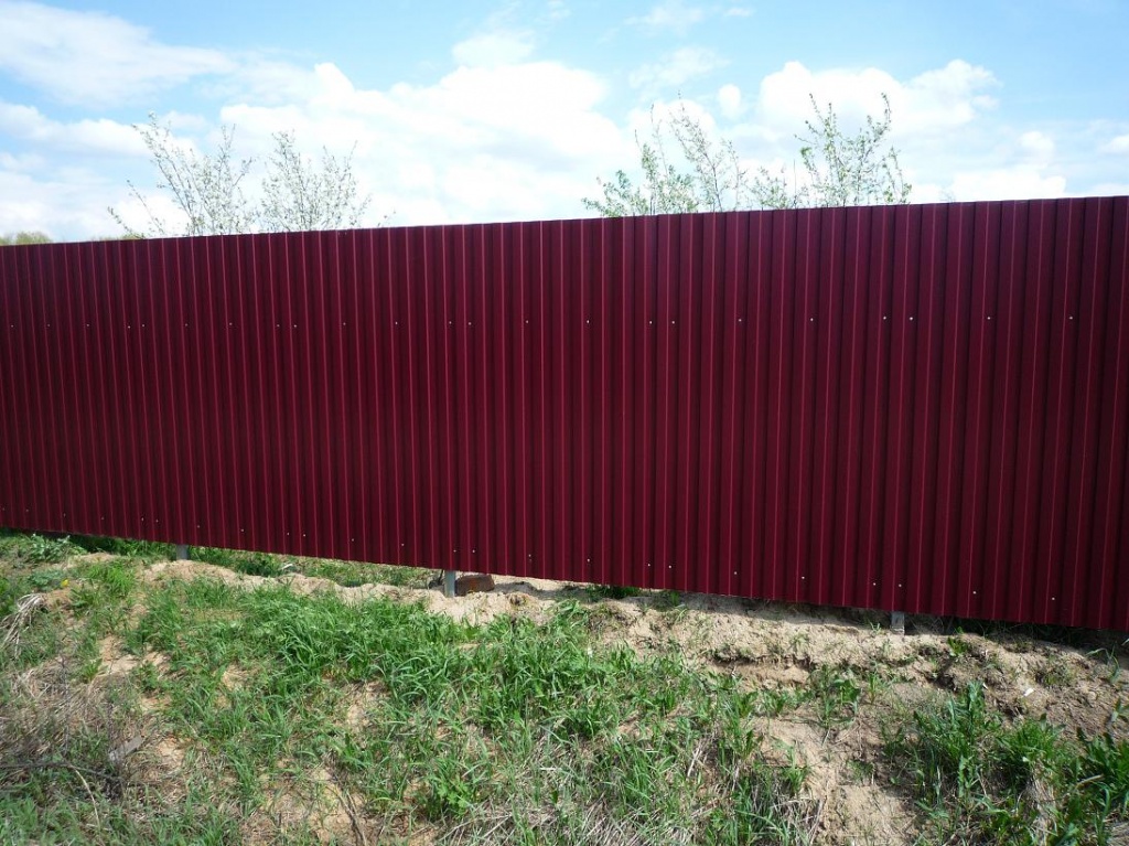 Оцинкованный лист для забора