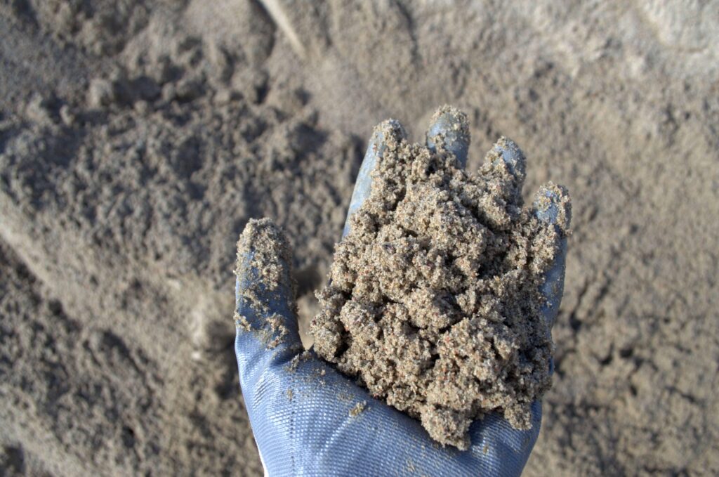 Фото 74 — Песок для засыпки фундамента