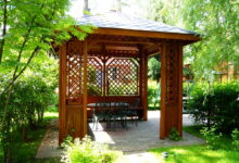 Photo of Деревянные балки для строительства беседки