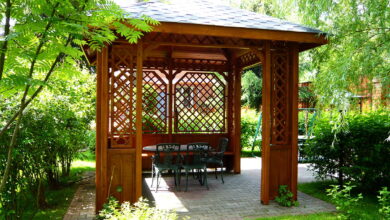 Photo of Деревянные балки для строительства беседки